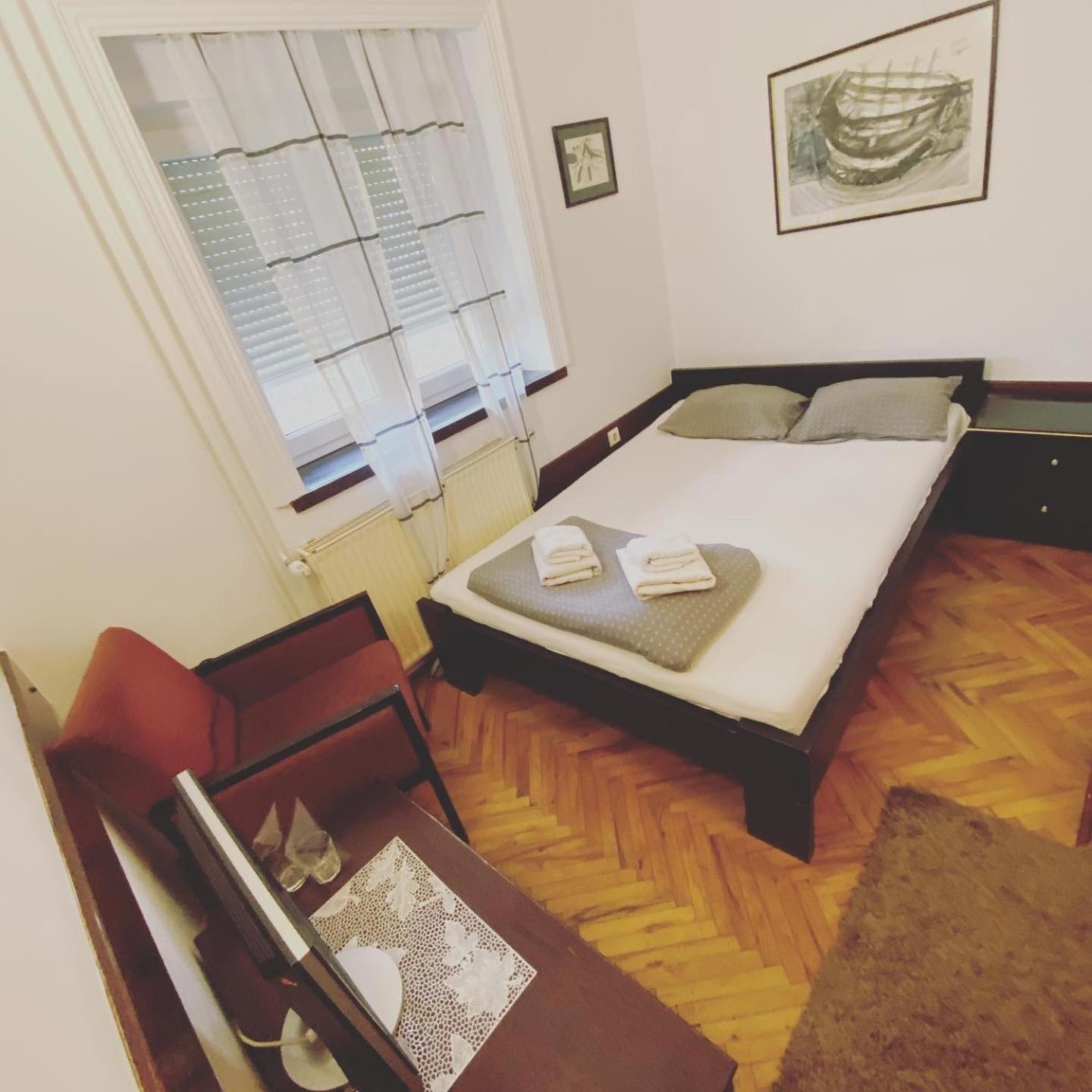 Vila Regina Palić エクステリア 写真